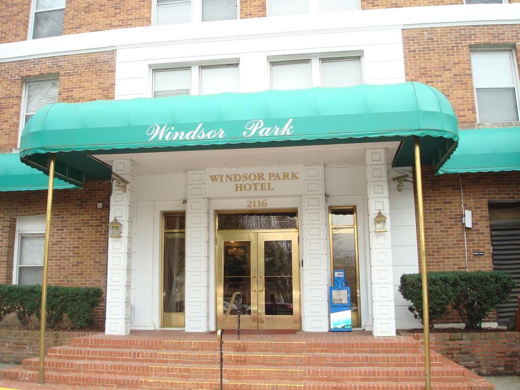 Windsor Park Hotel Washington Exterior photo